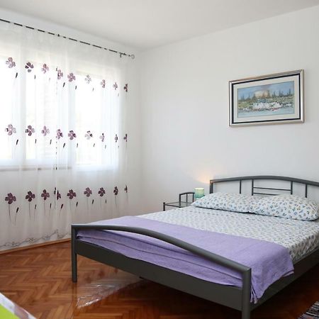 Seaside Apartment Tisno Exterior photo